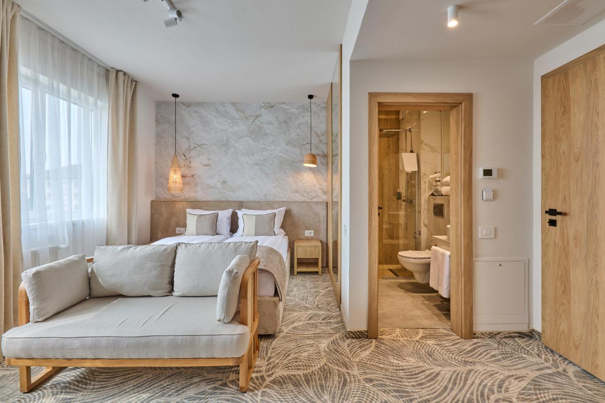 Hotel Serenity Timişoara Eksteriør bilde