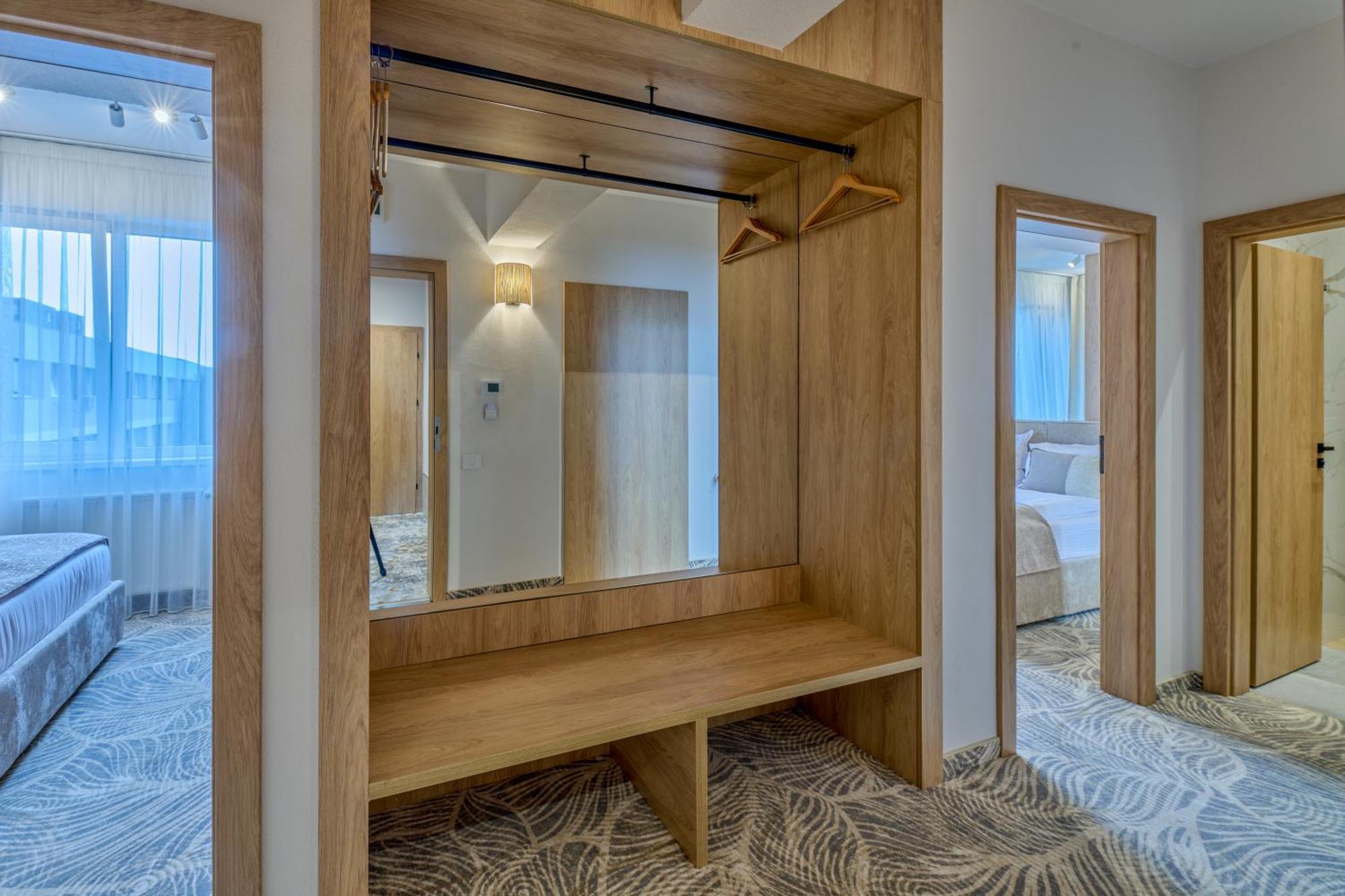 Hotel Serenity Timişoara Eksteriør bilde