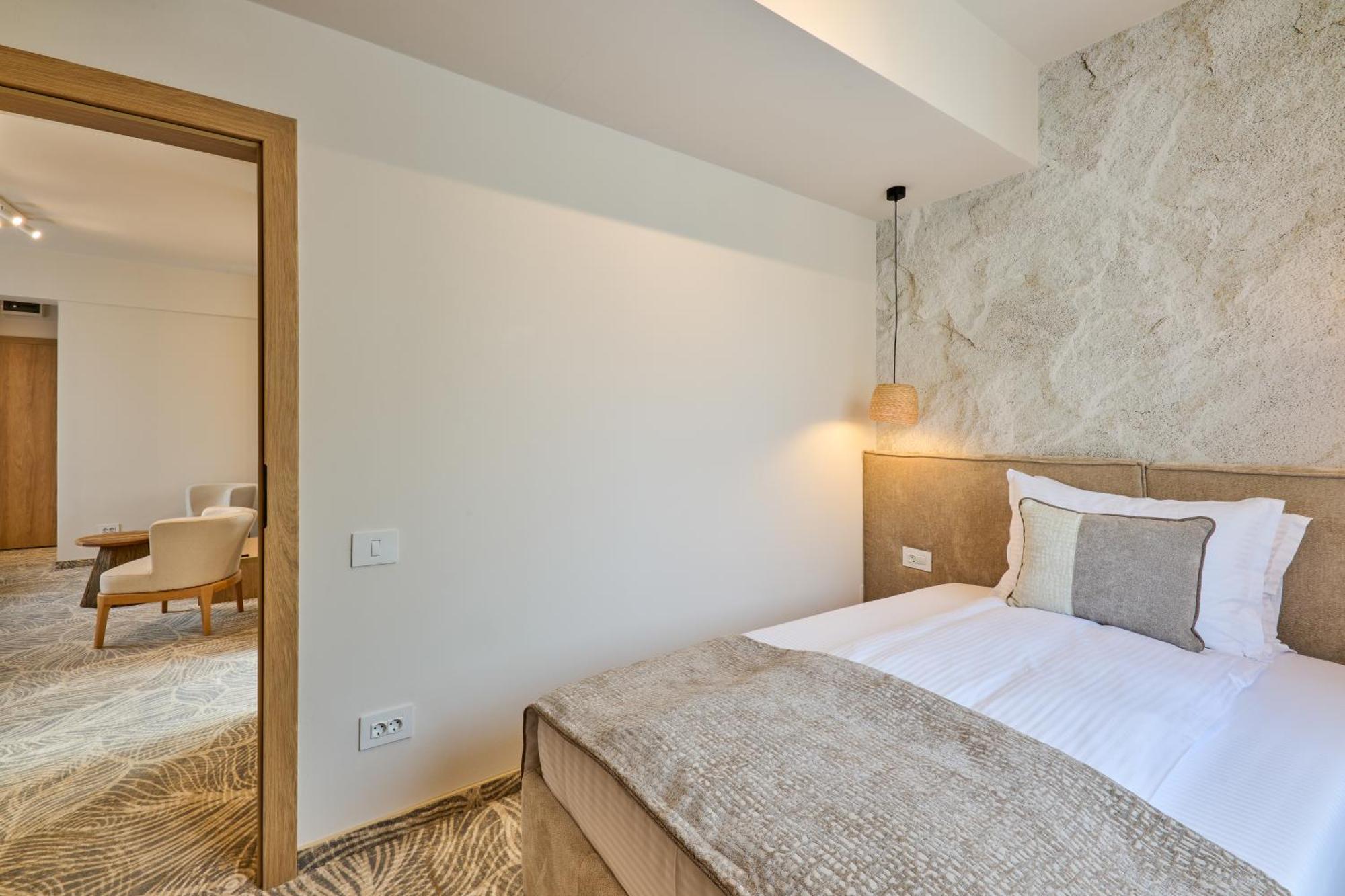 Hotel Serenity Timişoara Eksteriør bilde