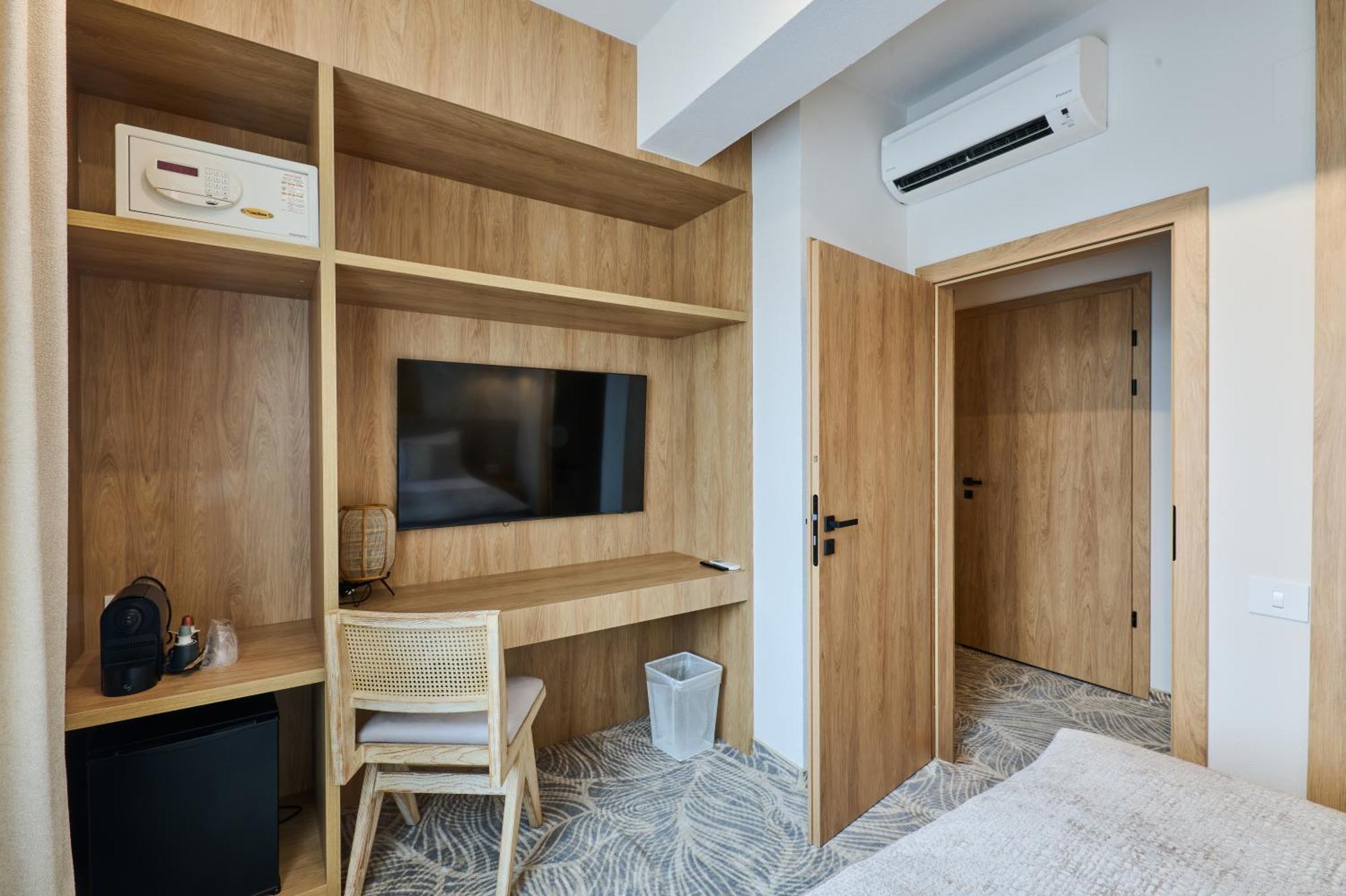 Hotel Serenity Timişoara Eksteriør bilde