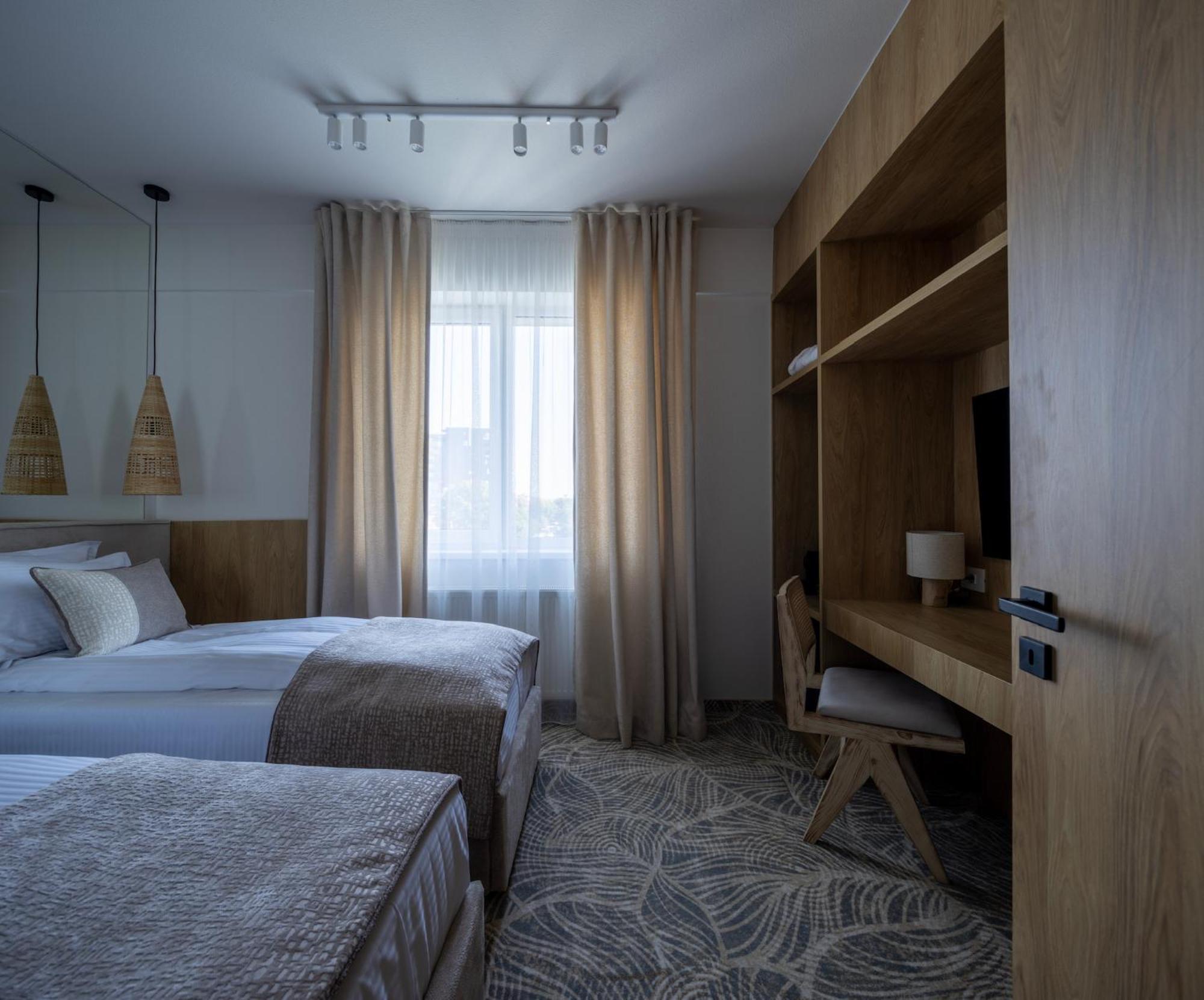 Hotel Serenity Timişoara Eksteriør bilde